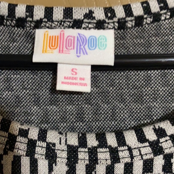 LuLaRoe Carly Dress - Picture 2 of 4